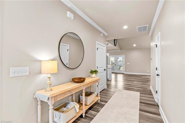 305 Absher Farm Loop, Statesville, NC 28625