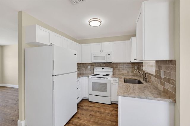 1333 W 31st Street, Riviera Beach, FL 33404