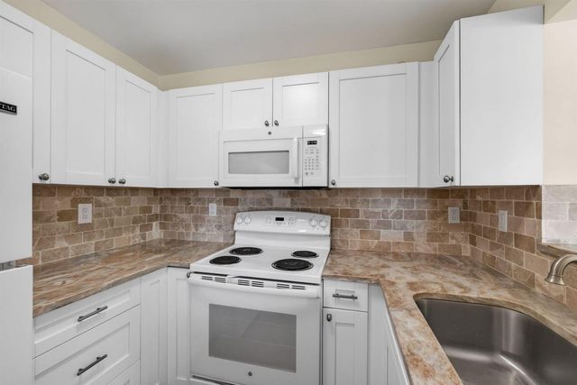 1333 W 31st Street, Riviera Beach, FL 33404