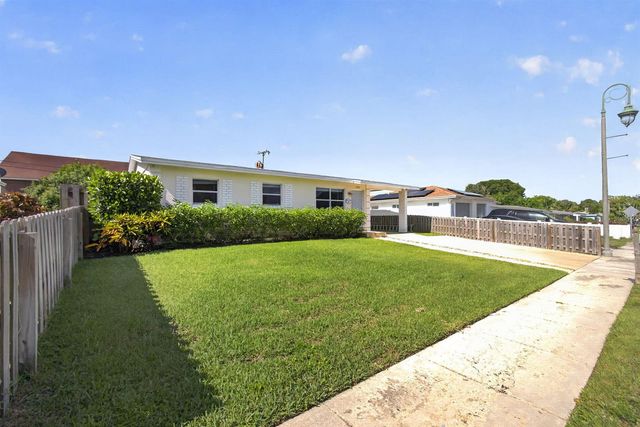 1333 W 31st Street, Riviera Beach, FL 33404