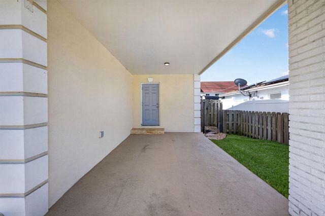 1333 W 31st Street, Riviera Beach, FL 33404