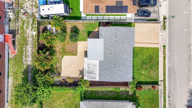 1333 W 31st Street, Riviera Beach, FL 33404
