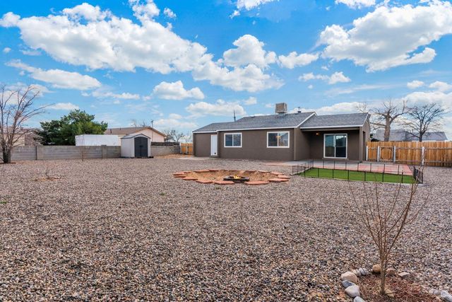 527 Brazos Drive SE, Rio Rancho, NM 87124