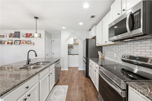 208 Bellflower Circle, Guyton, GA 31312
