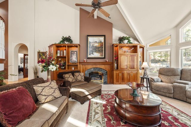 11629 Merganser Road, Klamath Falls, OR 97601