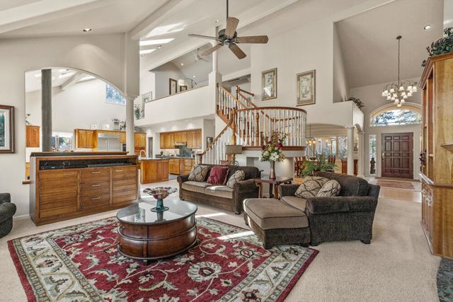 11629 Merganser Road, Klamath Falls, OR 97601