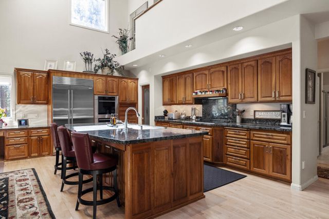 11629 Merganser Road, Klamath Falls, OR 97601