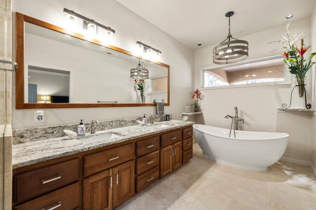 11629 Merganser Road, Klamath Falls, OR 97601