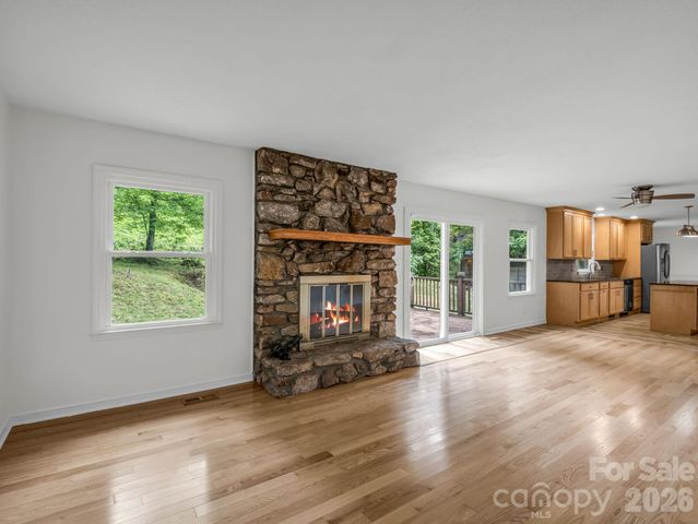 11 Deer Run Drive, Asheville, NC 28803