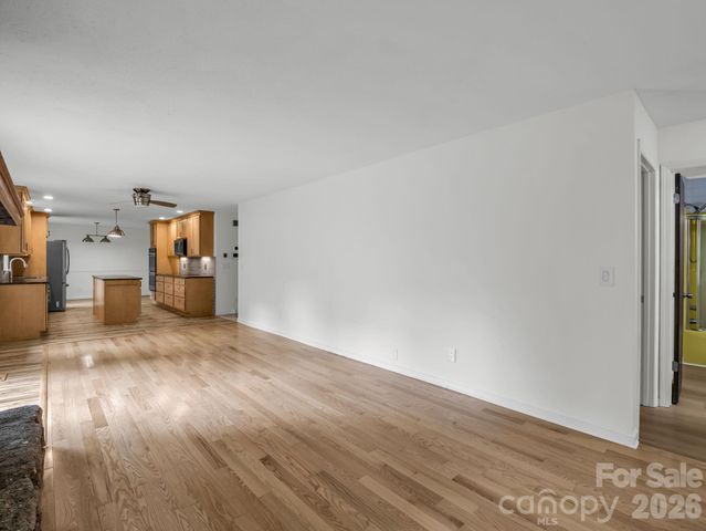 11 Deer Run Drive, Asheville, NC 28803