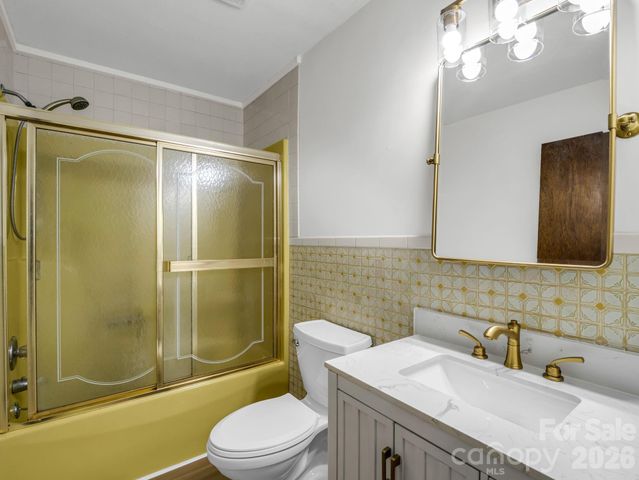 11 Deer Run Drive, Asheville, NC 28803