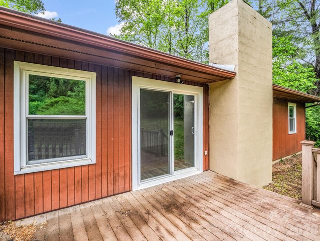 11 Deer Run Drive, Asheville, NC 28803