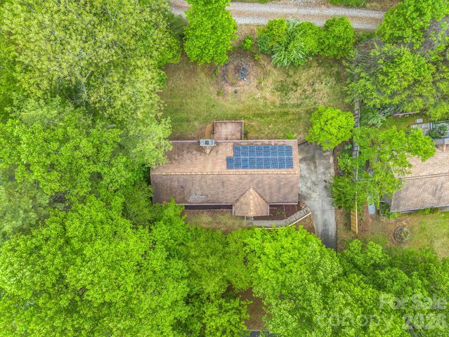 11 Deer Run Drive, Asheville, NC 28803