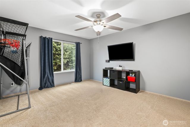 18401 95th Avenue Ct E, Puyallup, WA 98375