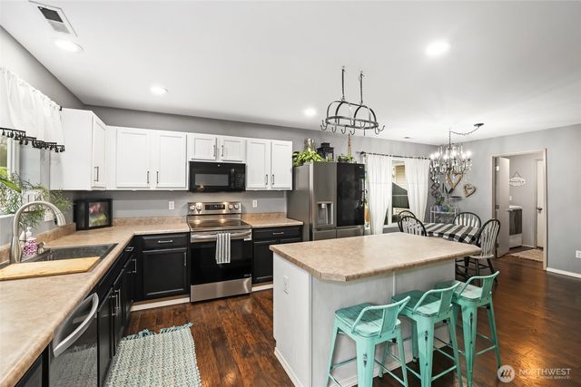 18401 95th Avenue Ct E, Puyallup, WA 98375