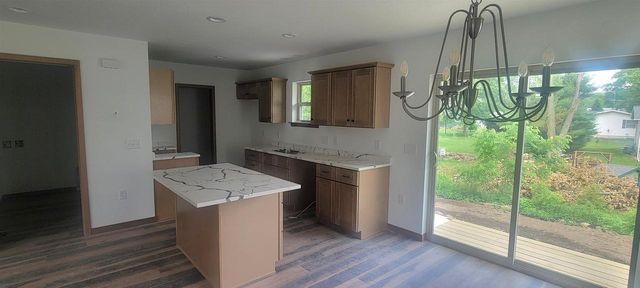 148 Shaw Street, Baraboo, WI 53913
