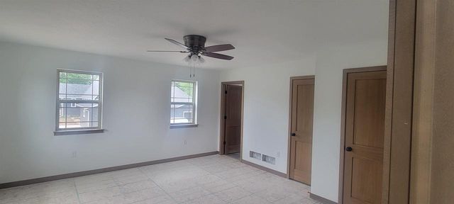 148 Shaw Street, Baraboo, WI 53913