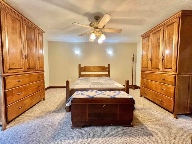 60 S State Route 261, Boonville, IN 47601