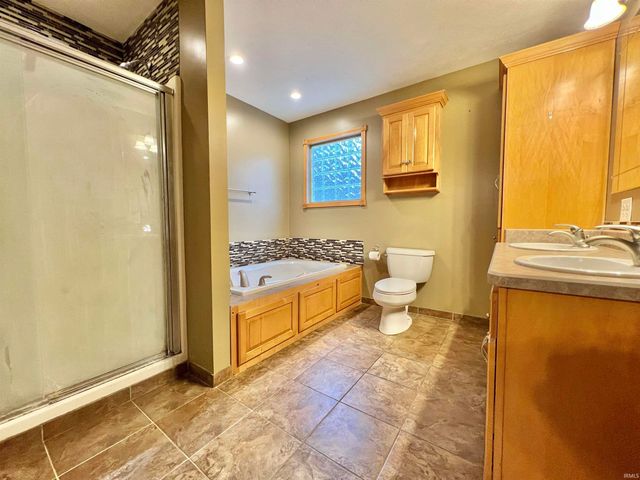 60 S State Route 261, Boonville, IN 47601