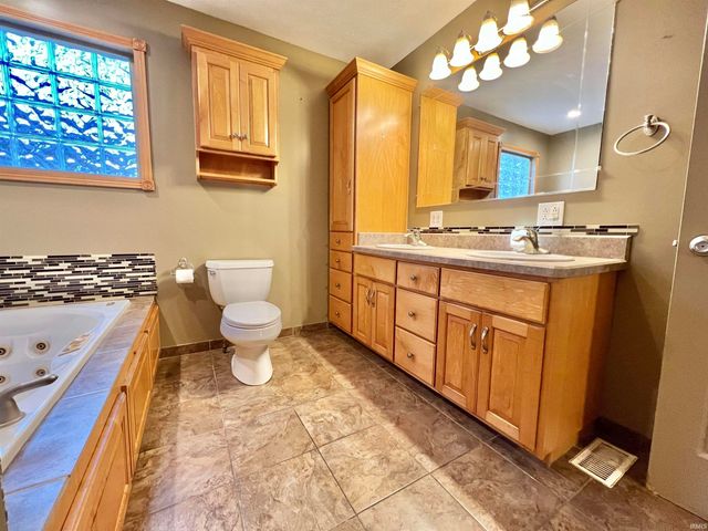 60 S State Route 261, Boonville, IN 47601