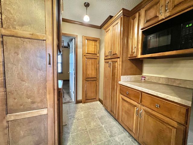 60 S State Route 261, Boonville, IN 47601