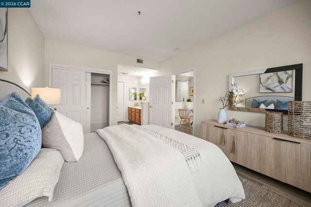 1860 Tice Creek Dr 1228, Walnut Creek, CA 94595