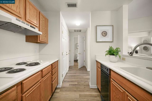 1860 Tice Creek Dr 1228, Walnut Creek, CA 94595