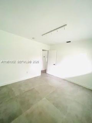 780 NE 122nd St 5, North Miami, FL 33161