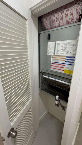 780 NE 122nd St 5, North Miami, FL 33161