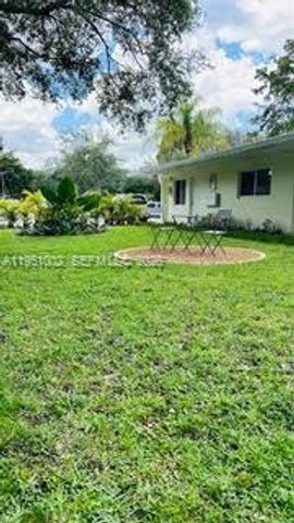 780 NE 122nd St 5, North Miami, FL 33161