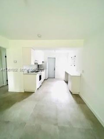 780 NE 122nd St 5, North Miami, FL 33161