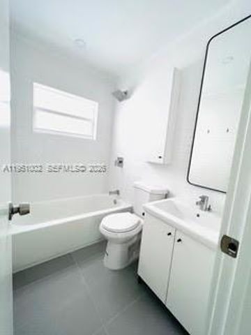 780 NE 122nd St 5, North Miami, FL 33161