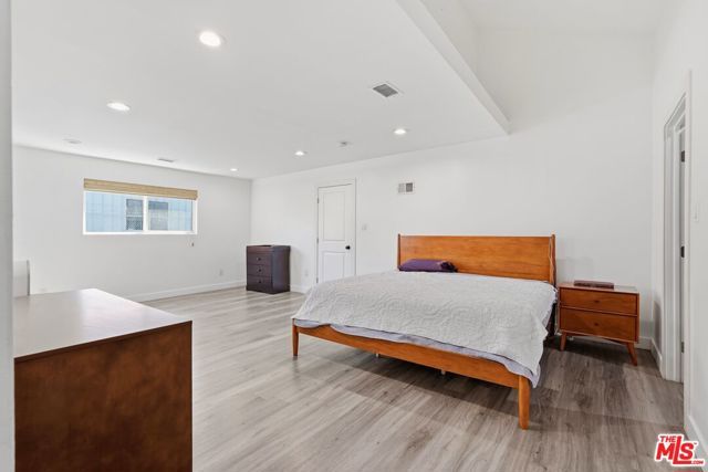 3050 Chesapeake Avenue, Los Angeles, CA 90016