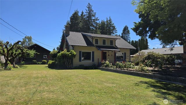 2715 Cedarwood Avenue, Bellingham, WA 98225