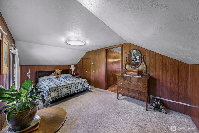 2715 Cedarwood Avenue, Bellingham, WA 98225
