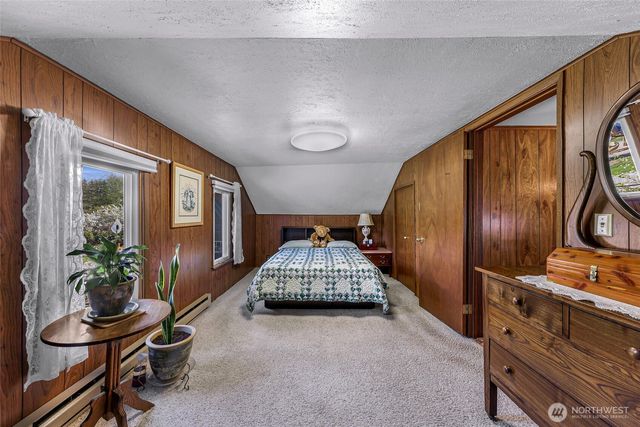 2715 Cedarwood Avenue, Bellingham, WA 98225