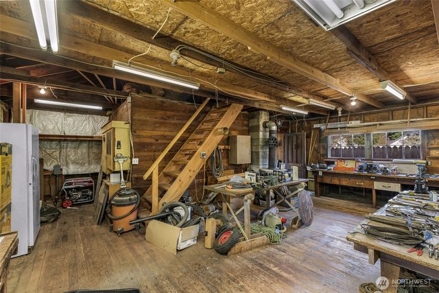 2715 Cedarwood Avenue, Bellingham, WA 98225
