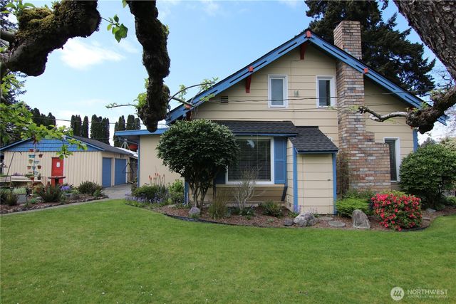 2715 Cedarwood Avenue, Bellingham, WA 98225
