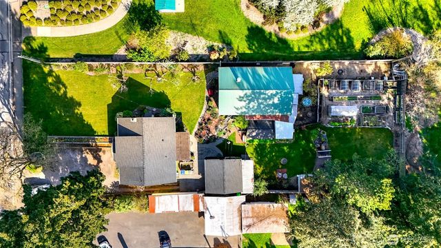 2715 Cedarwood Avenue, Bellingham, WA 98225