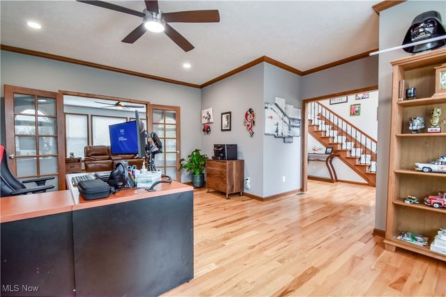 489 Leverett Lane, Highland Heights, OH 44143