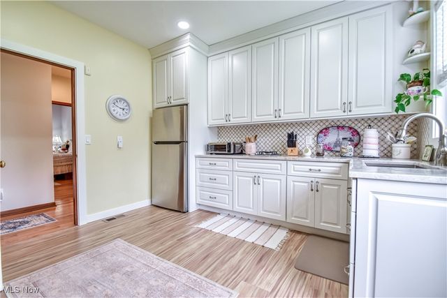 489 Leverett Lane, Highland Heights, OH 44143