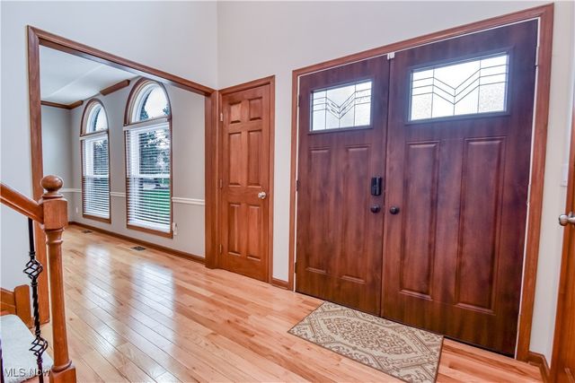 489 Leverett Lane, Highland Heights, OH 44143