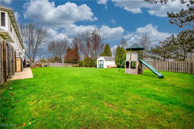 489 Leverett Lane, Highland Heights, OH 44143