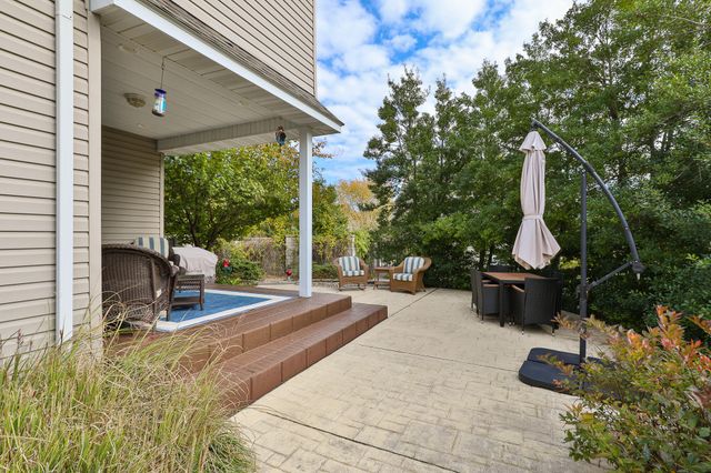 1950 E Meadow Drive, Bolivar, MO 65613