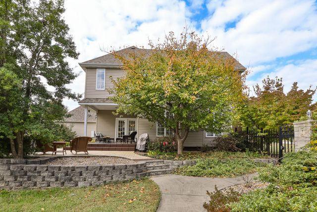 1950 E Meadow Drive, Bolivar, MO 65613