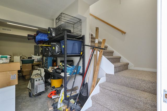 1950 E Meadow Drive, Bolivar, MO 65613