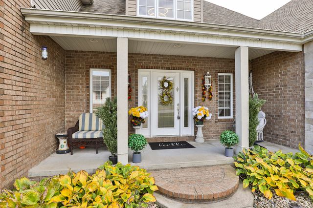 1950 E Meadow Drive, Bolivar, MO 65613