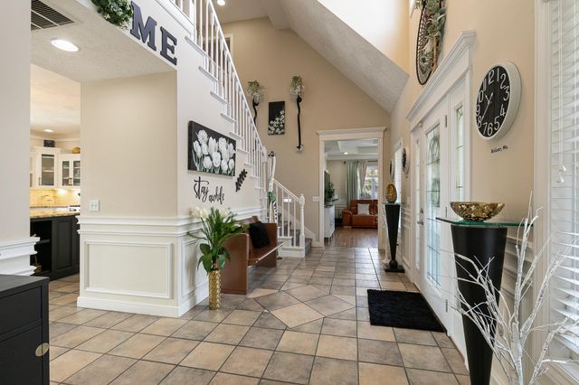 1950 E Meadow Drive, Bolivar, MO 65613