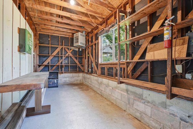 2854 Lakeside Drive, Benton, AR 72019