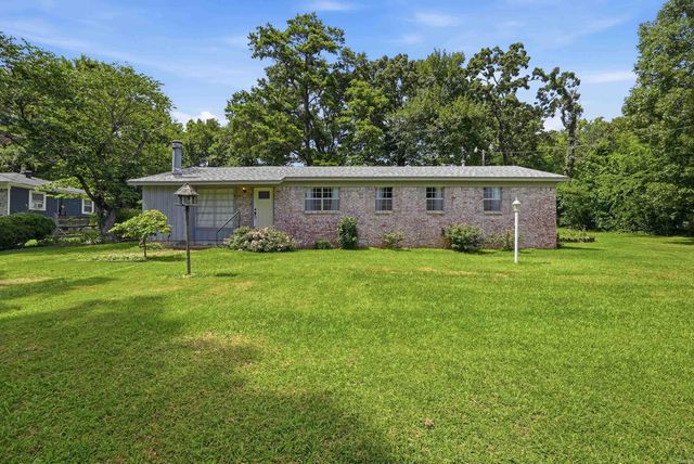 2854 Lakeside Drive, Benton, AR 72019